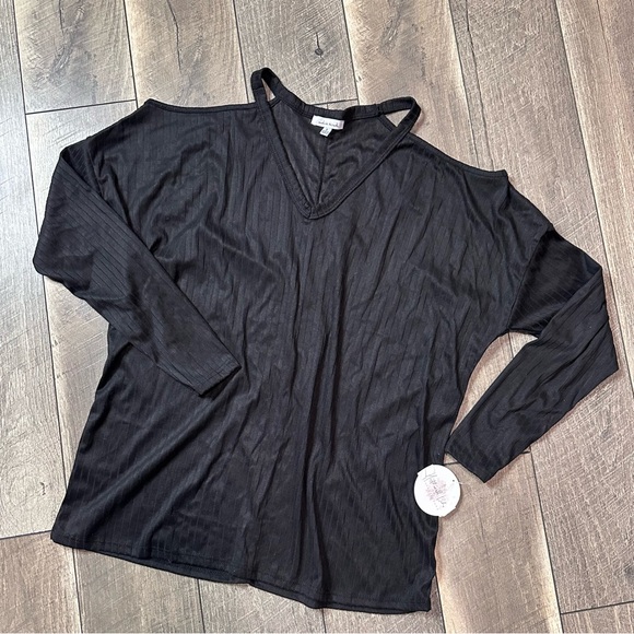 white birch Tops - White Birch Cold Shoulder Long Sleeve Top